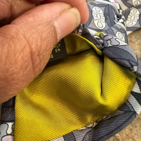 EMILIO PUCCI Multicolor Evolving Tapestry Artsy Tie - Picture 6 of 6